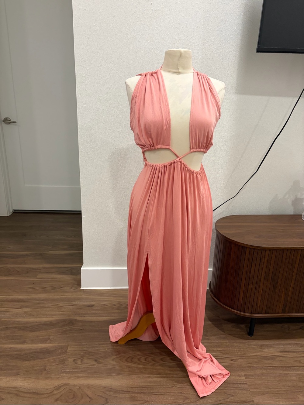Women’s Halter Cutout Maxi Dress in Dusty Rose - Picture 3 of 8